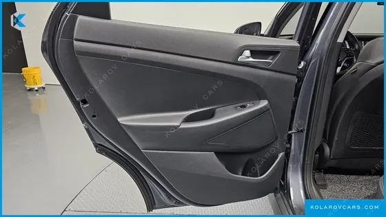 HYUNDAI TUCSON DIESEL 2.0 2WD