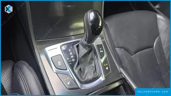 HYUNDAI GRANDEUR HG240 MODERN