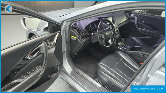 HYUNDAI GRANDEUR HG240 MODERN