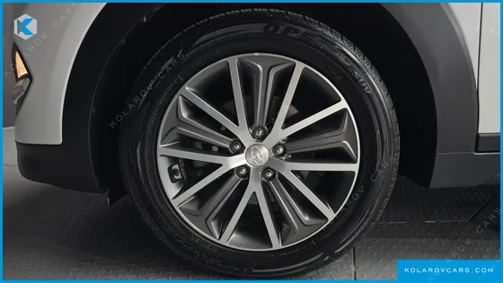 HYUNDAI TUCSON DIESEL 2.0 2WD