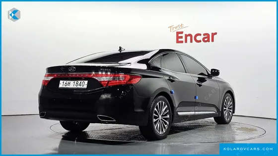 HYUNDAI GRANDEUR HG300 PREMIUM