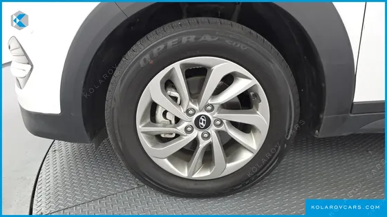 HYUNDAI TUCSON DIESEL 2.0 2WD