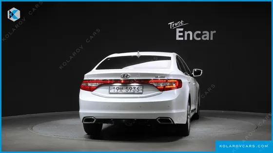 HYUNDAI GRANDEUR HG240 MODERN