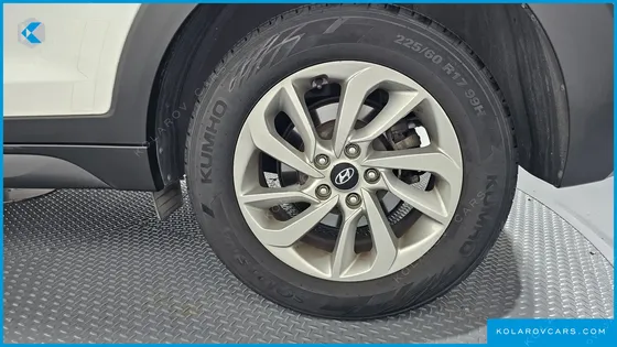 HYUNDAI TUCSON DIESEL 2.0 2WD