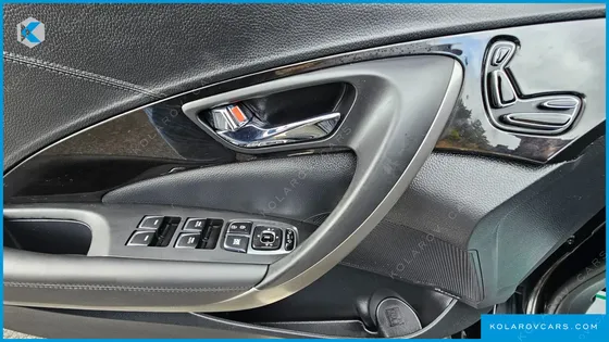 HYUNDAI GRANDEUR HG300 PREMIUM COLLECTION