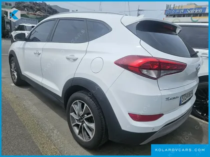 HYUNDAI TUCSON DIESEL 2.0 2WD