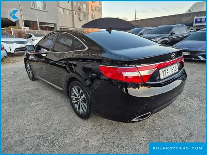 HYUNDAI GRANDEUR HG240 LUXURY