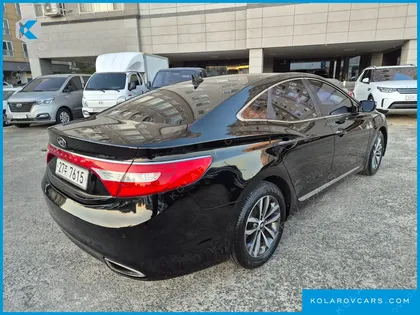 HYUNDAI GRANDEUR HG240 LUXURY