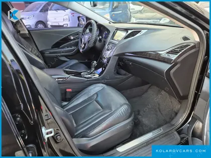 HYUNDAI GRANDEUR HG240 LUXURY
