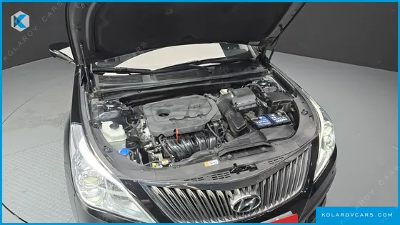 HYUNDAI GRANDEUR HG240 MODERN