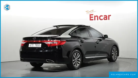 HYUNDAI GRANDEUR HG240 LUXURY