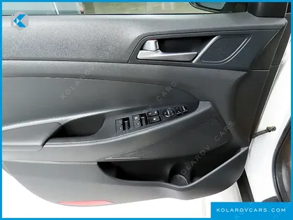 HYUNDAI TUCSON DIESEL 2.0 2WD