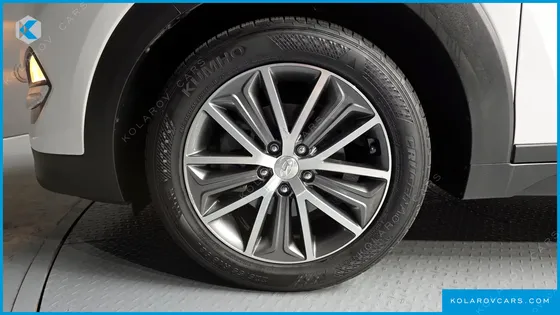 HYUNDAI TUCSON DIESEL 2.0 2WD