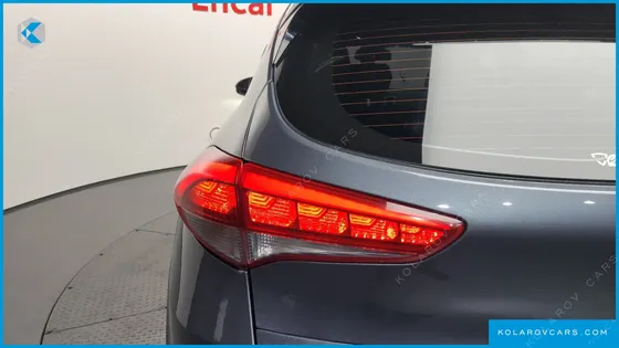 HYUNDAI TUCSON DIESEL 2.0 2WD