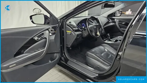 HYUNDAI GRANDEUR HG300 PREMIUM