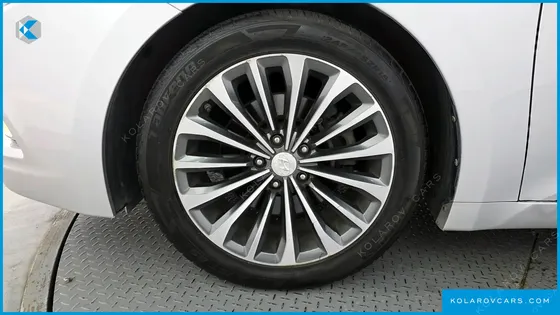 HYUNDAI GRANDEUR HG300 EXCLUSIVE