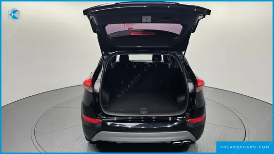 HYUNDAI TUCSON DIESEL 2.0 2WD