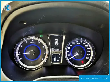 HYUNDAI GRANDEUR HG240 LUXURY