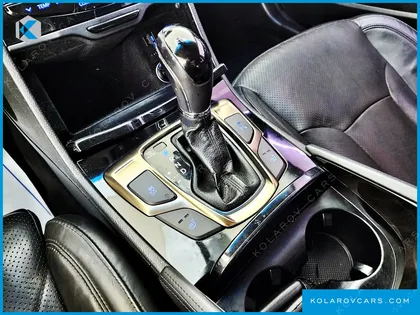 HYUNDAI GRANDEUR HG240 LUXURY