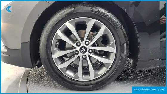 HYUNDAI GRANDEUR HG240 LUXURY