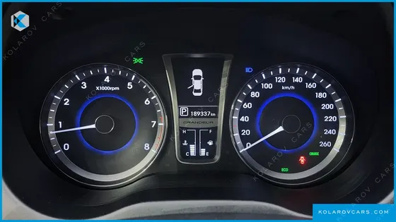 HYUNDAI GRANDEUR HG240 LUXURY