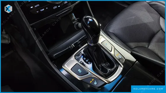 HYUNDAI GRANDEUR HG240 LUXURY