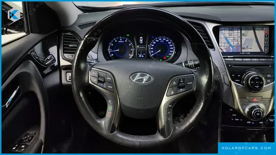 HYUNDAI GRANDEUR HG240 LUXURY