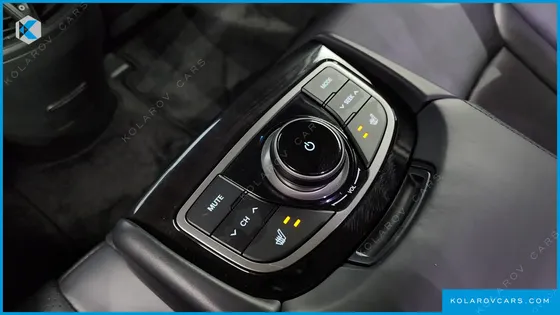 HYUNDAI GRANDEUR HG240 LUXURY
