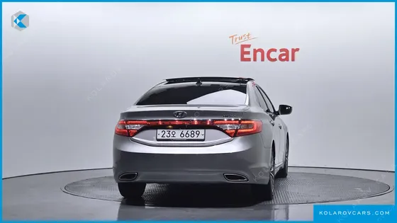 HYUNDAI GRANDEUR HG240 MODERN