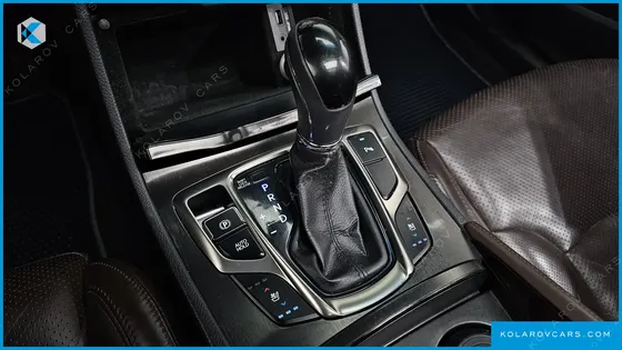 HYUNDAI GRANDEUR HG240 MODERN