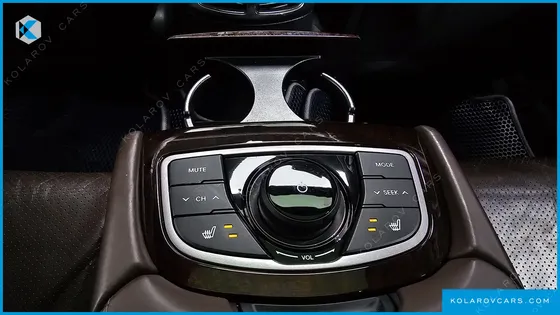 HYUNDAI GRANDEUR HG240 MODERN