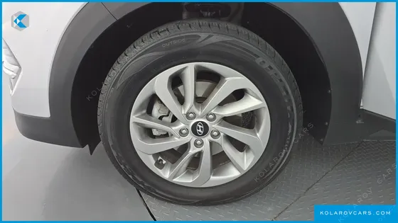 HYUNDAI TUCSON DIESEL 2.0 4WD