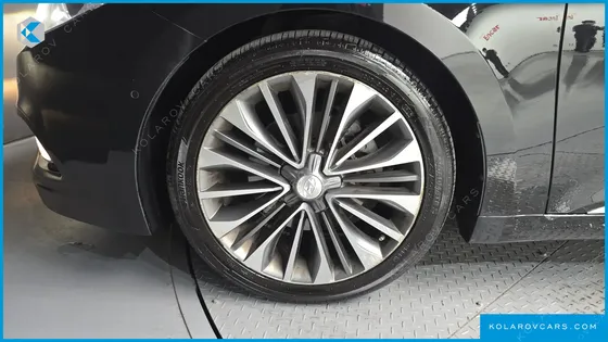 HYUNDAI GRANDEUR HG330 CELEBRITY