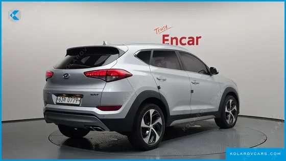 HYUNDAI TUCSON DIESEL 2.0 2WD