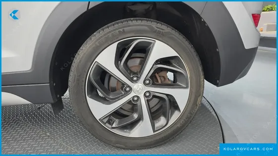 HYUNDAI TUCSON DIESEL 2.0 2WD