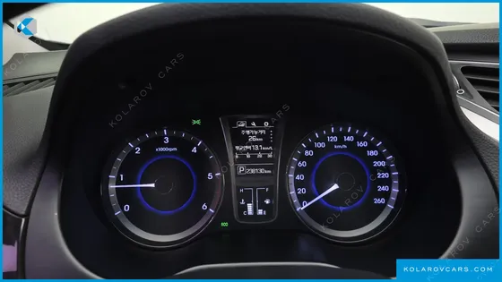 HYUNDAI GRANDEUR HG220 DIESEL MODERN