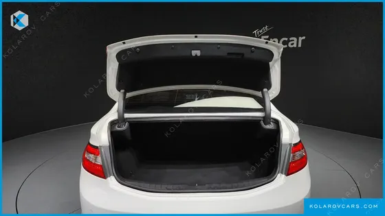 HYUNDAI GRANDEUR HG240 LUXURY