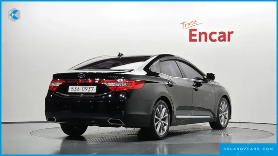 HYUNDAI GRANDEUR HG300 PREMIUM