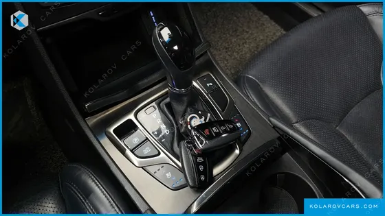 HYUNDAI GRANDEUR HG240 MODERN
