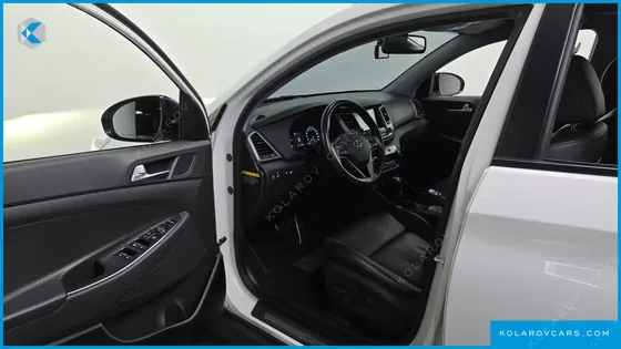 HYUNDAI TUCSON DIESEL 2.0 2WD