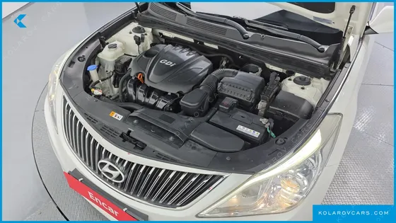HYUNDAI GRANDEUR HG240 MODERN