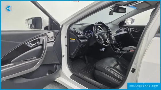 HYUNDAI GRANDEUR HG240 MODERN