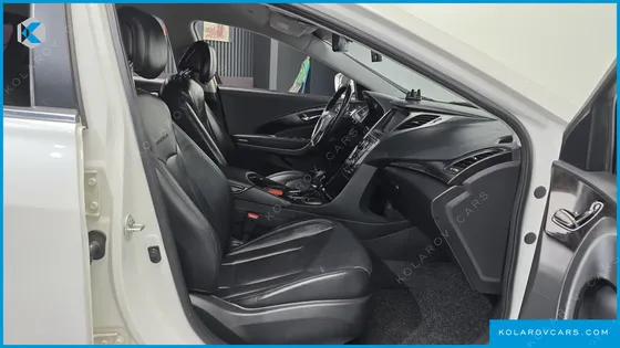 HYUNDAI GRANDEUR HG240 MODERN