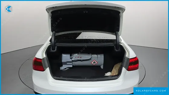 KIA K7 LPI 3.0 DELUXE