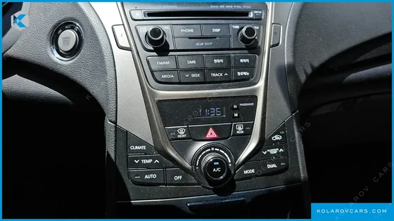 HYUNDAI GRANDEUR HG300 PREMIUM