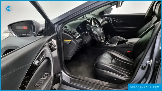 HYUNDAI GRANDEUR HG240 MODERN