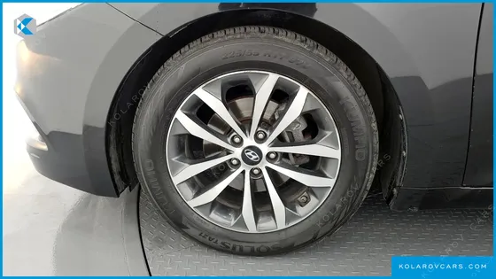 HYUNDAI GRANDEUR HG240 LUXURY
