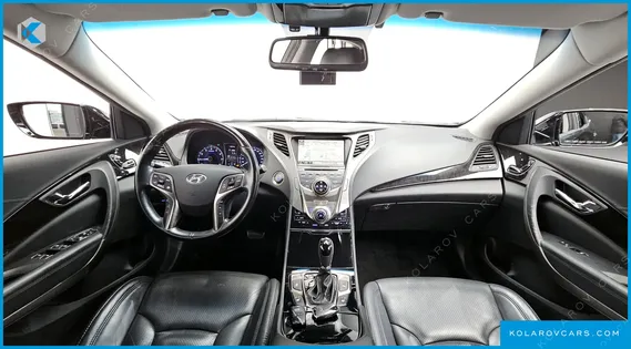 HYUNDAI GRANDEUR HG240 LUXURY