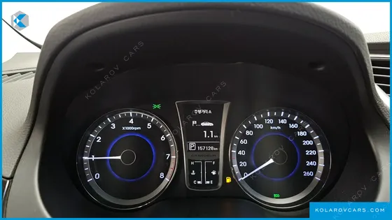 HYUNDAI GRANDEUR HG240 LUXURY