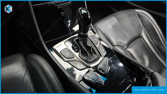 HYUNDAI GRANDEUR HG240 LUXURY